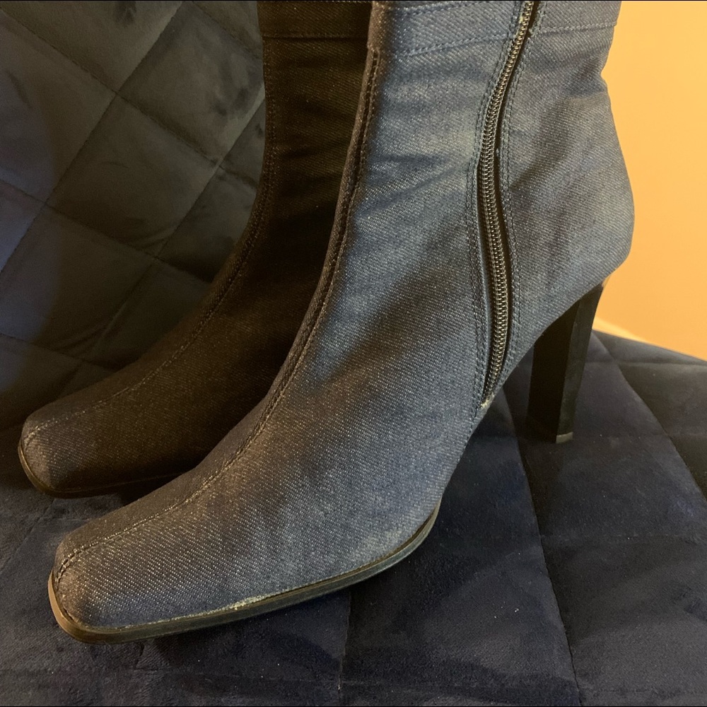 Jean heel boots